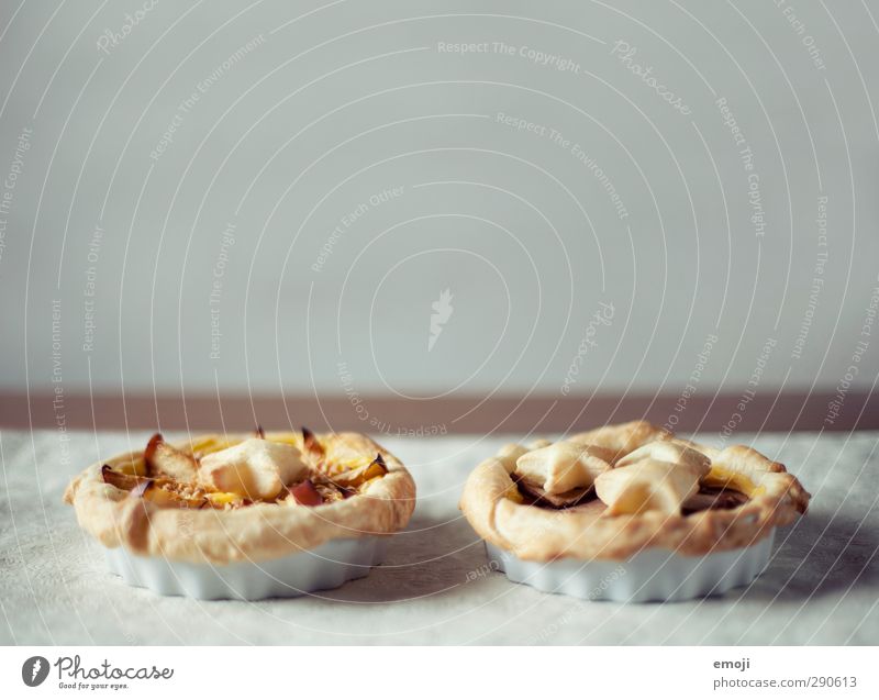 pies Dough Baked goods Dessert Cake Flaky pastry Nutrition Bowl Delicious Sweet Colour photo Interior shot Deserted Copy Space top Neutral Background Day