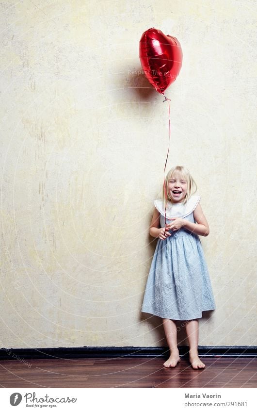 A heart and a soul Feminine Child Girl Infancy 1 Human being 3 - 8 years Dress Blonde Long-haired Balloon Heart Flying Laughter Happiness Happy Cute Joy