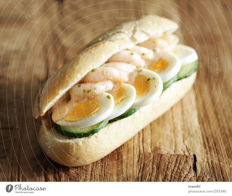 North Sea salute Food Vegetable Roll Nutrition Eating Organic produce Diet Fast food Yellow Green Appetite Shrimps White bread Egg Cucumber Wooden table Snack