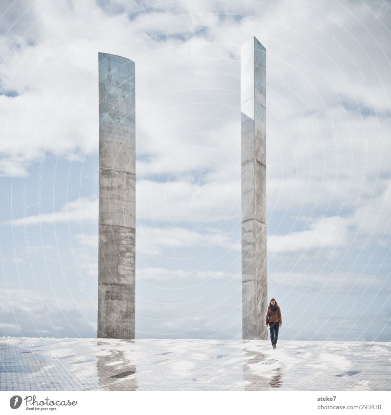 III Human being Young woman Youth (Young adults) 1 Sky Places Manmade structures Architecture Stand Large Bright Small Blue White Horizon Surrealism Symmetry