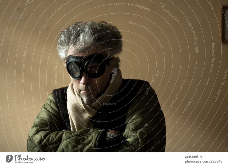 Self again Human being Masculine Man Adults 1 45 - 60 years Protective clothing Coat Eyeglasses Scarf Hair and hairstyles Gray-haired Watchfulness Self Control