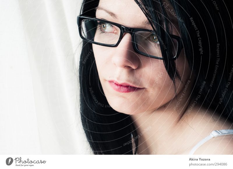 Framed view Feminine Face 1 Human being 18 - 30 years Youth (Young adults) Adults Eyeglasses Black-haired Long-haired Observe Looking Sharp-edged Modern Retro