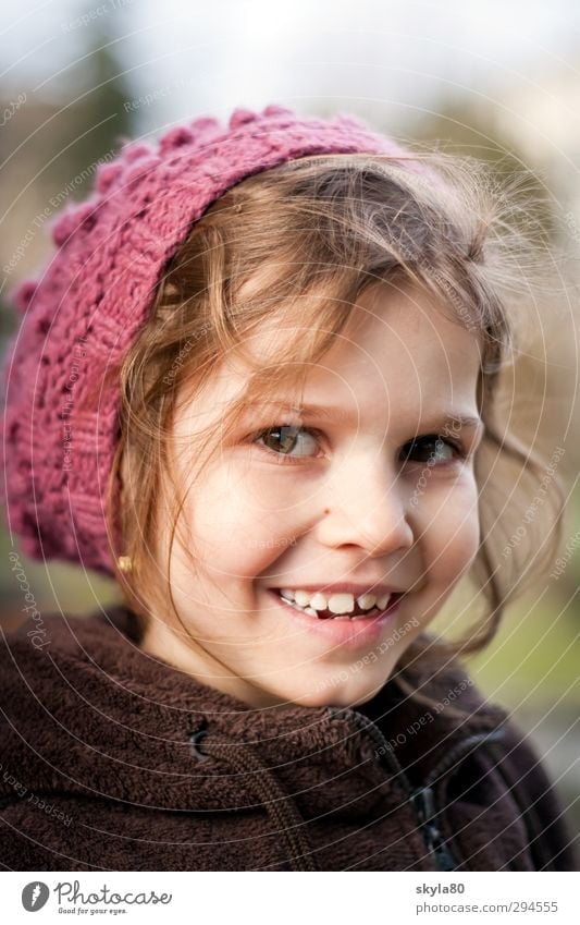 magic mouse girl Child Joy Looking into the camera Funny Face Infancy Childhood memory winter portrait chill Laughter smile already luck Friendliness Sunlight