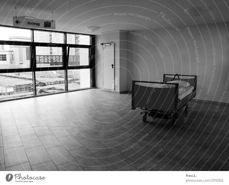 Single room Health care Nursing Illness Town Stand Gloomy Sadness Concern Transience Expressionless New building Staircase (Hallway) Hospital bed