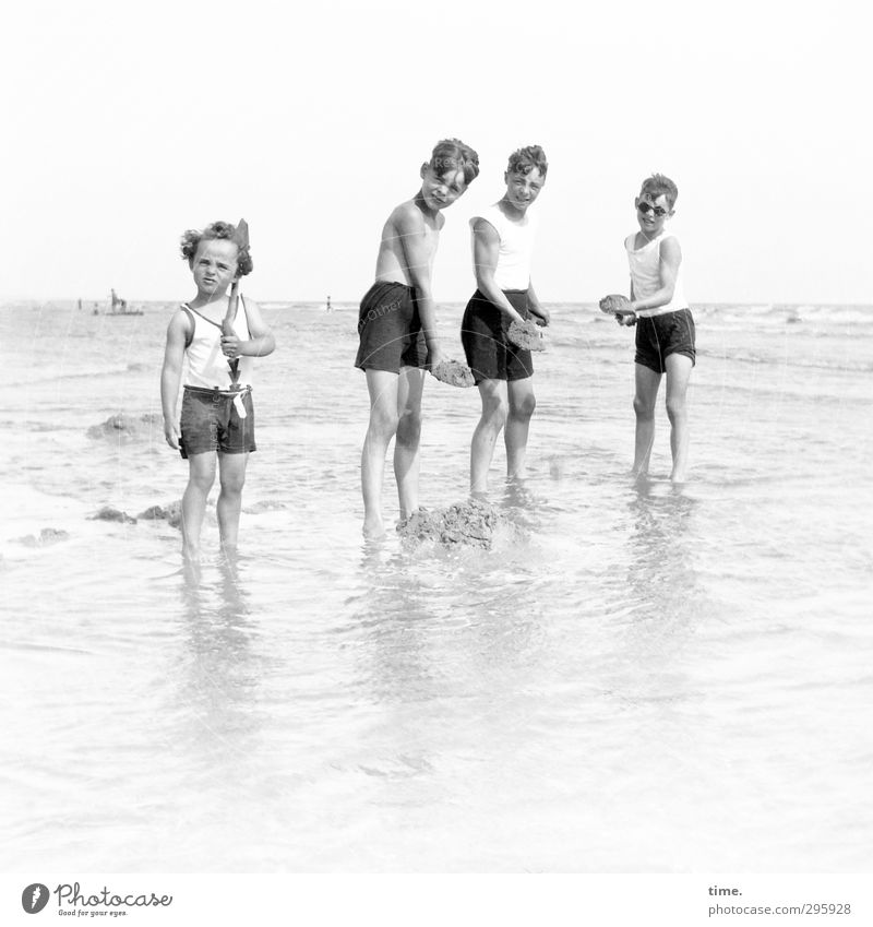 Youth photo | Sand pushers Human being Masculine Brother Infancy 4 Group Beautiful weather Waves Beach Ocean Observe Happy Historic Astute Movement