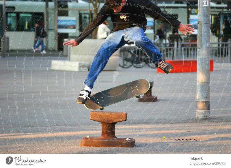 jump Bollard Man Jump Sports Skateboarding Station Coil