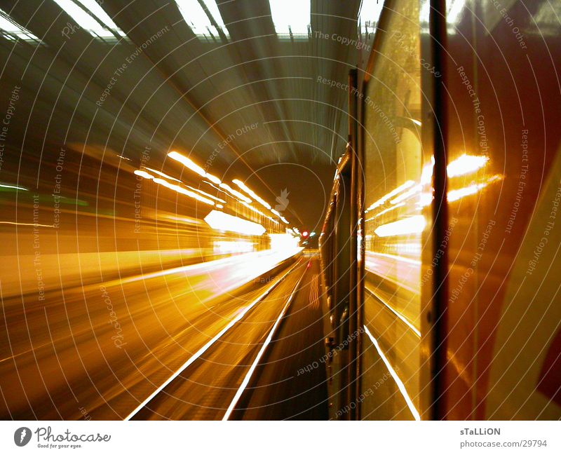train de nuit Speed Railroad Railroad tracks Skylight Paris Transport Orange platoon leader Looking Gare de Nord