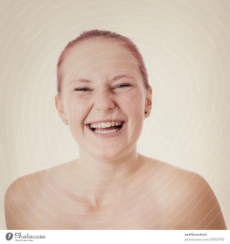 young woman laughing Lifestyle Joy Beautiful Human being Feminine Young woman Youth (Young adults) Woman Adults 1 18 - 30 years Red-haired Smiling Laughter