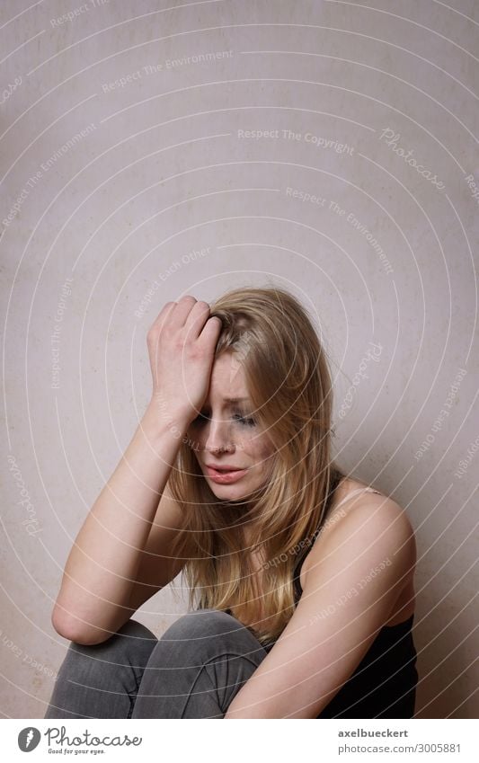 Woman with blurred make-up cries Human being Feminine Young woman Youth (Young adults) Adults 1 18 - 30 years Blonde Long-haired Sadness Cry Emotions Concern