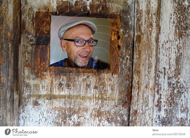 Man - Portrait in frame Human being Masculine Life 1 Wall (barrier) Wall (building) Eyeglasses cap Happiness luck natural Curiosity Joy Contentment