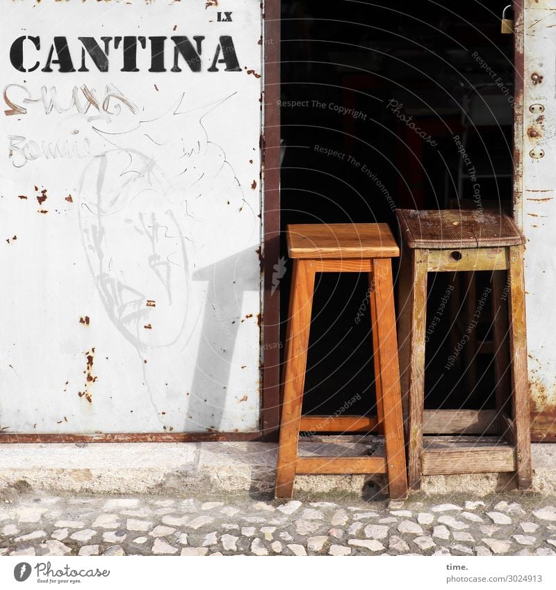 siesta Chair Kitchen Roadhouse Restaurant Cafeteria Going out Eating Workplace Economy Services Lisbon Wall (barrier) Wall (building) Entrance Street Pavement