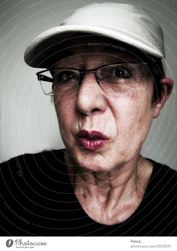 baseball cap Human being Woman Adults Female senior Face 1 60 years and older Senior citizen Sweater Eyeglasses Cap Black-haired Old Looking Aggression Hideous