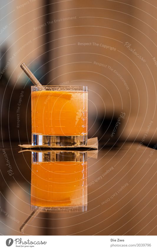 Mirrored Drink Banquet Beverage Alcoholic drinks Longdrink Cocktail Straw Drinking Esthetic Exceptional Elegant Positive Rich Orange Moody Anticipation
