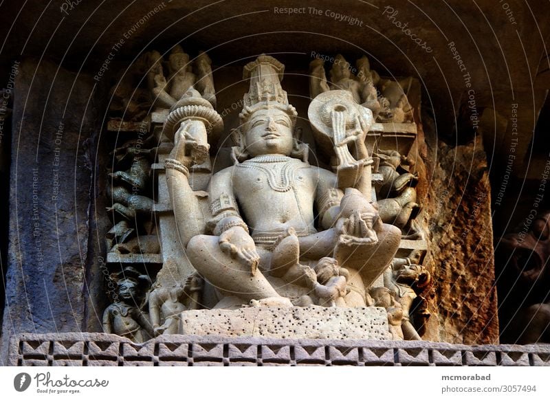 Sculpture at Chaturbhuj Temple, Khajuraho Beautiful Craft (trade) Places Architecture Wall (barrier) Wall (building) Monument Stone Historic sculpture