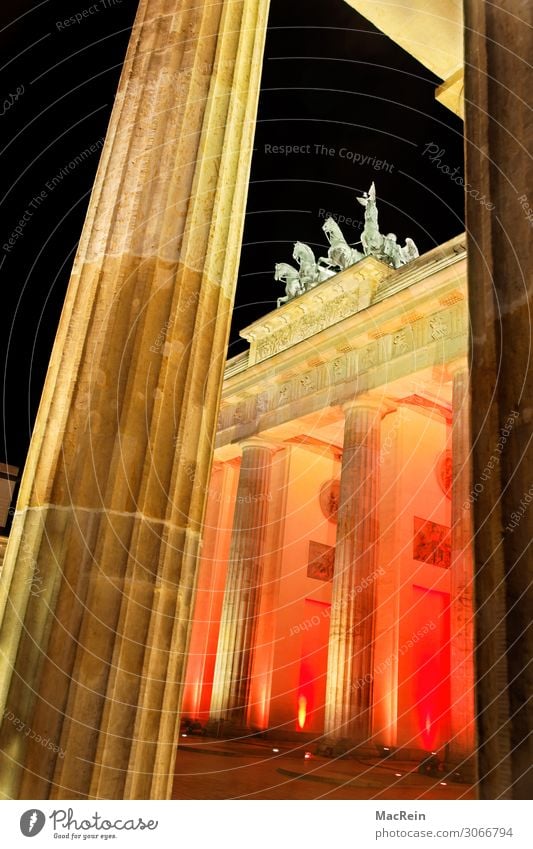 Illumination Brandenburg Gate Art Sculpture Architecture Capital city Deserted Warmth Orange Esthetic Culture Tourism Downtown Berlin Lighting Quadriga Red