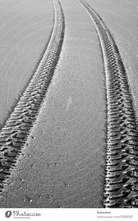 Traces in the sand Trip Adventure Expedition Summer Summer vacation Beach Esthetic Infinity Maritime Black White Tracks Tire Profile Sand Sandy beach