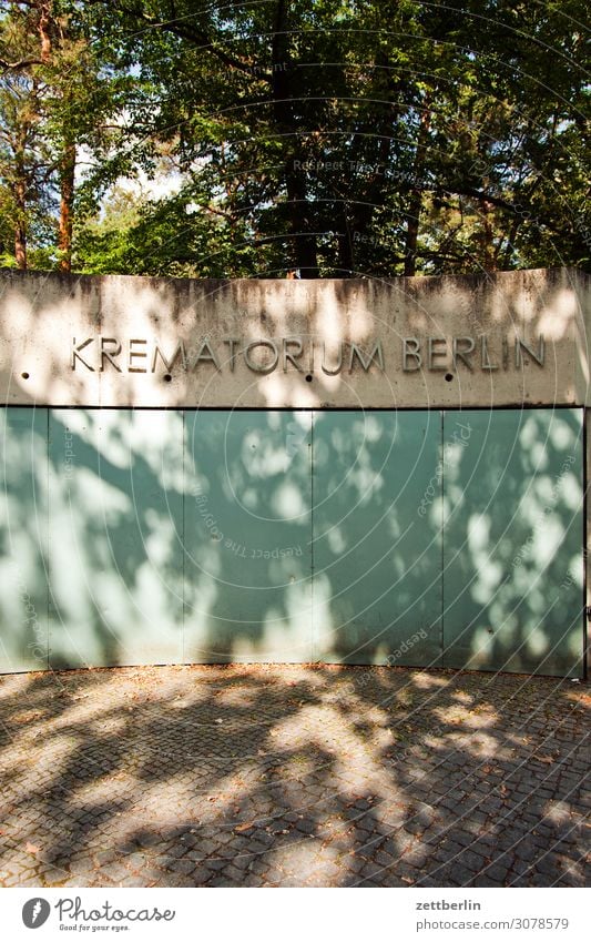 Crematorium Berlin Capital city Deserted Town Copy Space City life Wall (barrier) Characters Inscription Information Funeral Death Wall (building)