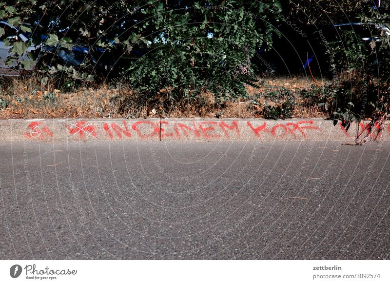 IN YOUR HEAD Slogan Information Communication Graffiti Tagging (graffiti) Keyword claim Fascist neo-Nazi Swastika anticonstitutional organization