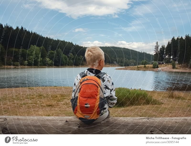 Child at the lake Vacation & Travel Adventure Hiking Human being Masculine Boy (child) Infancy Head Hair and hairstyles Back 1 3 - 8 years Nature Landscape
