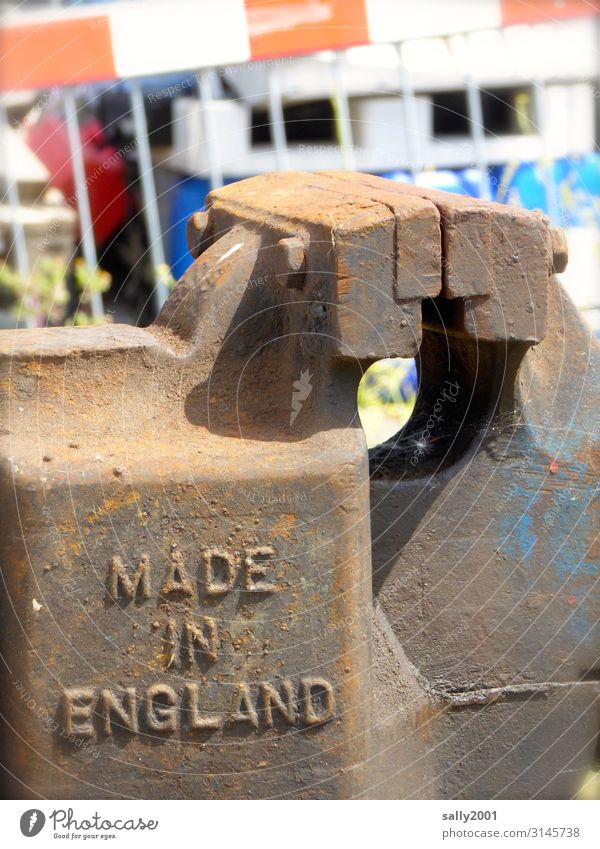 sturdy English workmanship... England made in england Inscription Tool Craft (trade) uk united kingdom Production Manufacturing information Metal rusty Rust