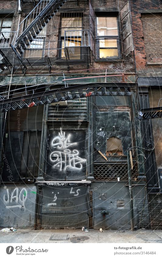 Rotten New York City Downtown Deserted House (Residential Structure) Manmade structures Building Architecture Wall (barrier) Wall (building) Stairs Facade