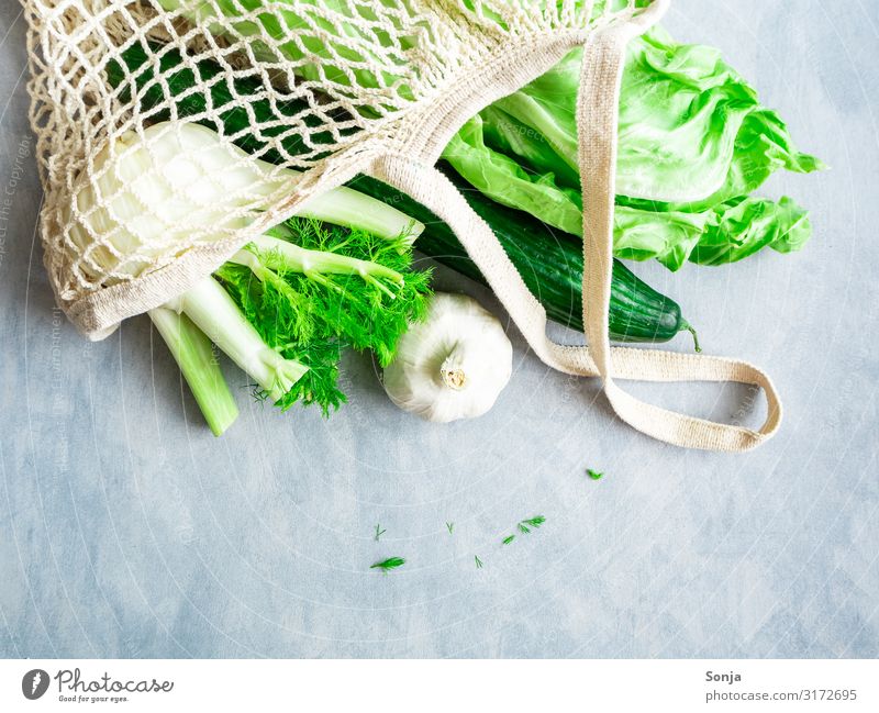 Green vegetables in a reusable shopping bag Food Vegetable Lettuce Salad Sugar loaf Cucumber Fennel Nutrition Organic produce Vegetarian diet Diet Fasting