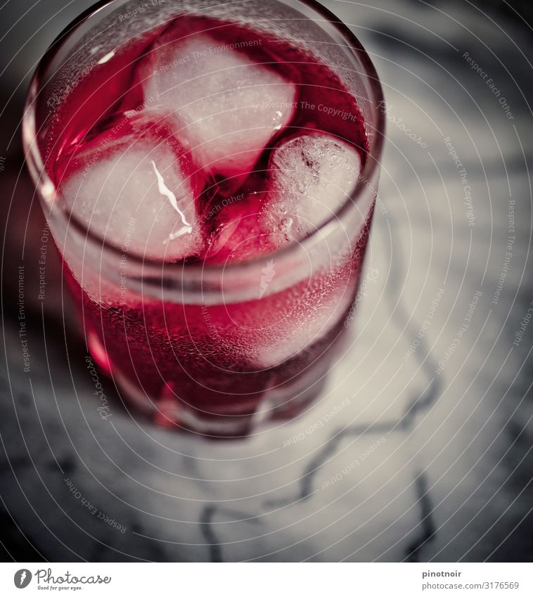 drink pink Beverage Cold drink Spirits Longdrink Cocktail Glass Night life Bar Cocktail bar Going out Drinking Feasts & Celebrations To enjoy Pink Red Gin