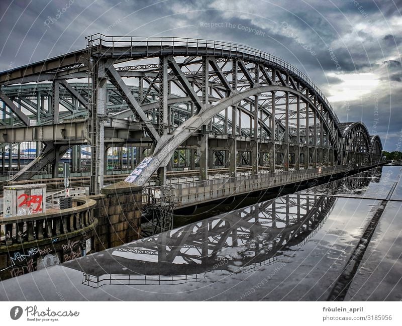 UT HH 2019 | Elbbrücken Hamburg Bridge Manmade structures Architecture Tourist Attraction Landmark Steel Reflection Light Rain Bad weather Clouds Germany