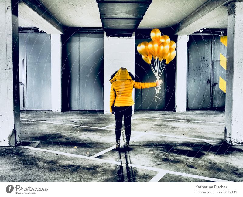 Yellow balloons 1 Human being Art Stand Gold Gray Orange Black Underground garage Garage Parking lot Jacket Pants Hot Air Balloon Stripe Gas balloon