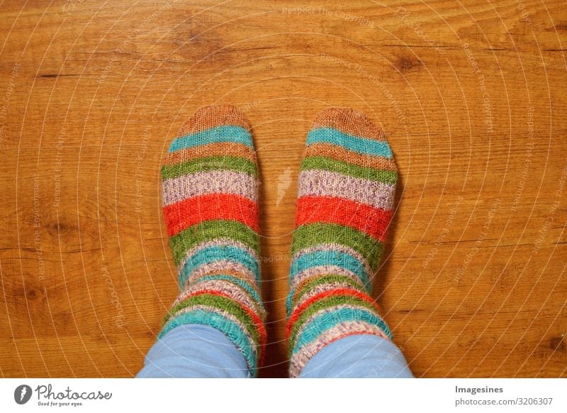 Wool socks Lifestyle Living or residing Flat (apartment) Human being Feminine Woman Adults Legs Feet 1 Fashion Stockings knitted socks Knitted Cuddly Warmth