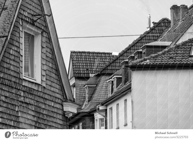 rooftops Hagen Town House (Residential Structure) Roof Chimney Simple Narrow Intimacy Black & white photo Exterior shot Deserted