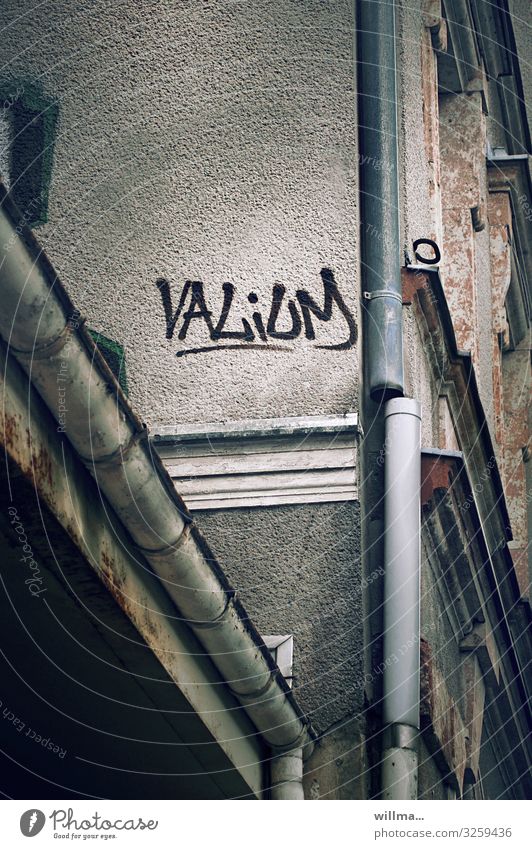 Valium, graffiti on house wall Graffiti Wall (building) Text Word Diazepam Medication Comforting anxiety states Therapy psychoactive Dependence Intoxicant