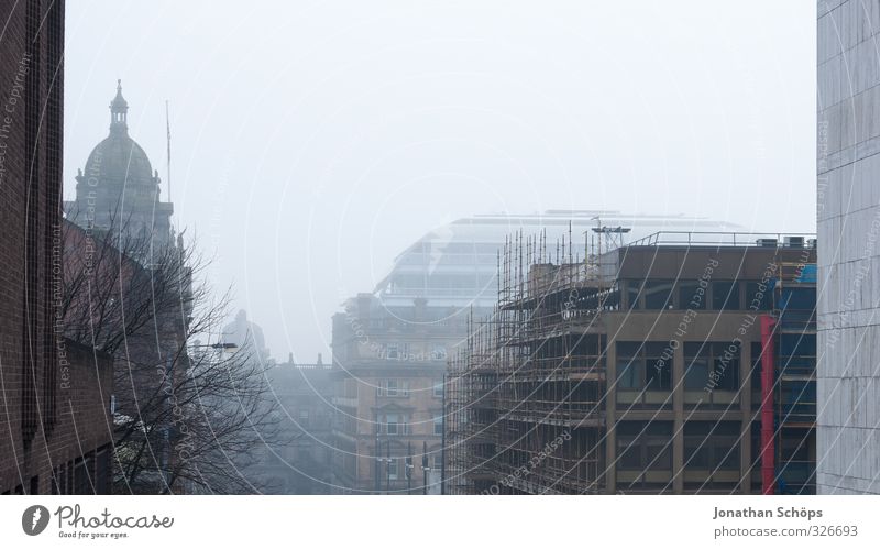 Glasgow fog II Great Britain Scotland Town House (Residential Structure) Manmade structures Building Architecture Old Esthetic Dark Gloomy Gray Fog Ambiguous