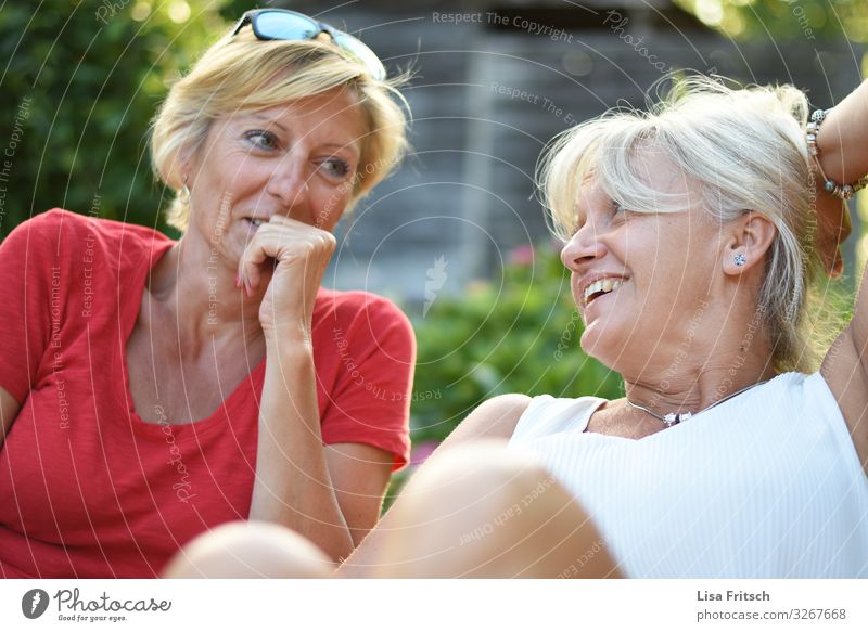 FRIENDSHIP - TOGETHER - LAUGHTER Woman Adults Friendship 2 Human being 45 - 60 years Summer Beautiful weather Garden Blonde White-haired Short-haired Relaxation