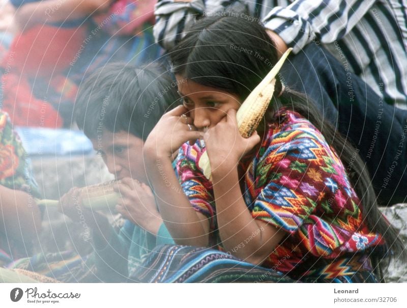 Guatemalan Children Girl Boy (child) Group Colour Smoke Maize Nutrition South America woman corn latin america