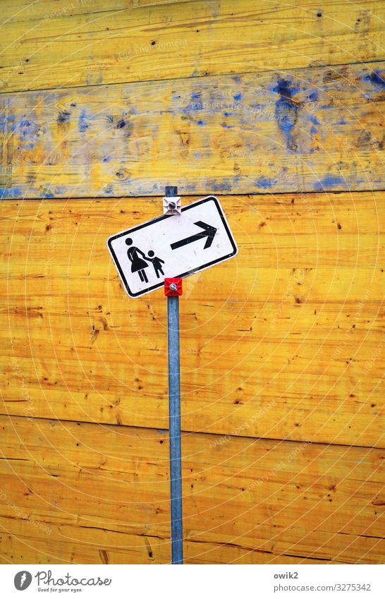 interaction Construction site Child Mother Adults 2 Human being Wall (barrier) Wall (building) Transport Traffic infrastructure Passenger traffic Pictogram Wood
