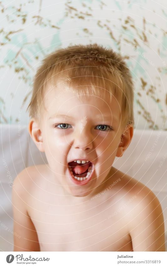 Portrait of cute crying boy Face Child Schoolchild Human being Boy (child) Man Adults Infancy Mouth Scream Cry Anger White kid preschooler six 7 Caucasian