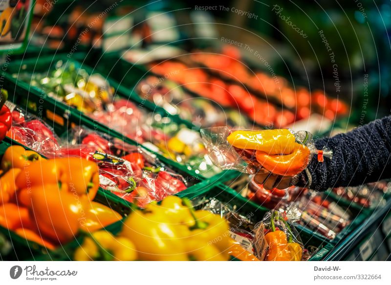 shopping / plastic packaging Food Vegetable Lettuce Salad Nutrition Lifestyle Shopping Style Design Money Save Healthy Health care Illness Education Human being