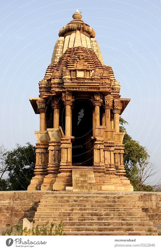 Chaturbhuj Temple, Khajuraho Vacation & Travel Places Architecture Stone Religion and faith Vantage point Vista outlook Frontal front Sandstone Granite Vishnu