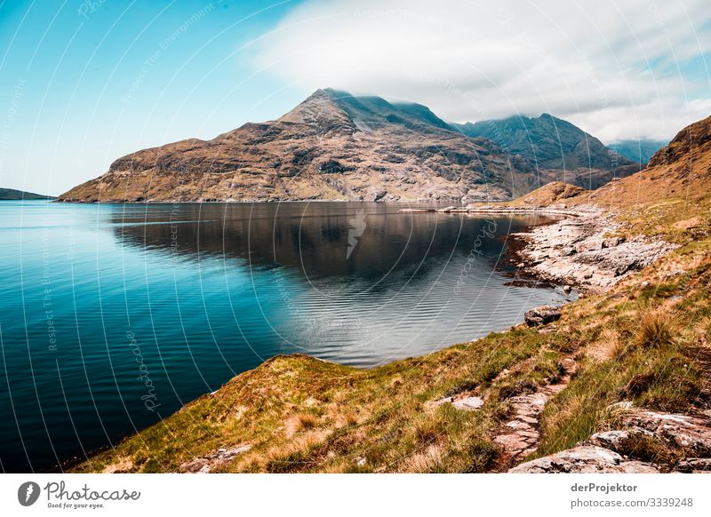 View of Loch Coruisk II Free time_2017 Joerg farys theProjector the projectors Light Day Deep depth of field Copy Space middle Morning Dawn Central perspective