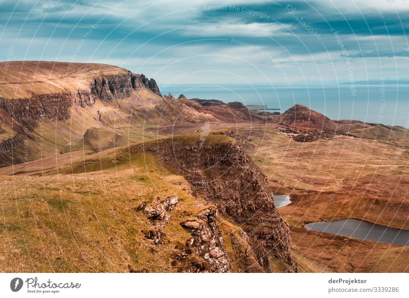 View at Quiraing on Isle of Skye Free time_2017 Joerg farys theProjector the projectors Front view Light Day Deep depth of field Copy Space middle Morning Dawn