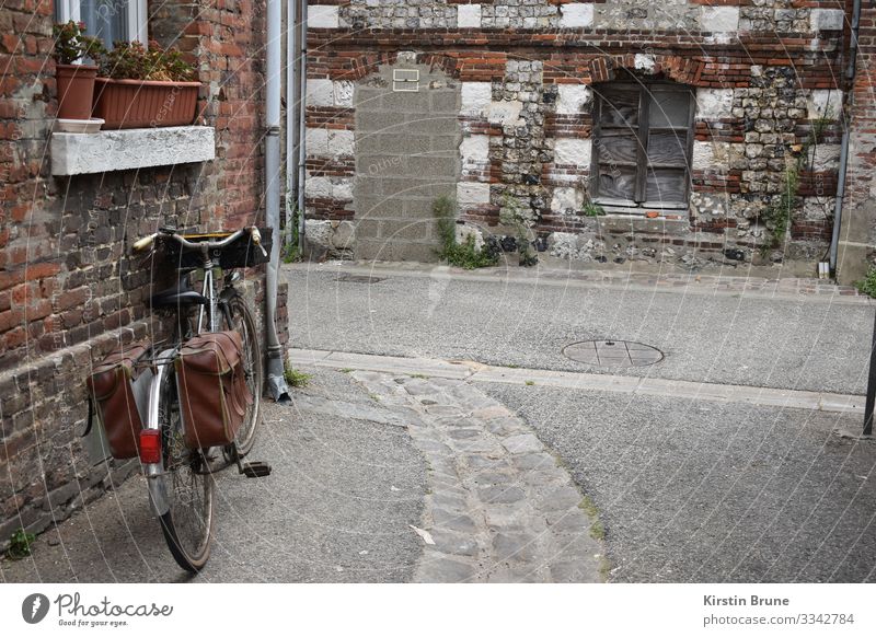 Bicycle in abandoned village France Village House (Residential Structure) Window Logistics Colour photo Exterior shot Deserted Day Long shot