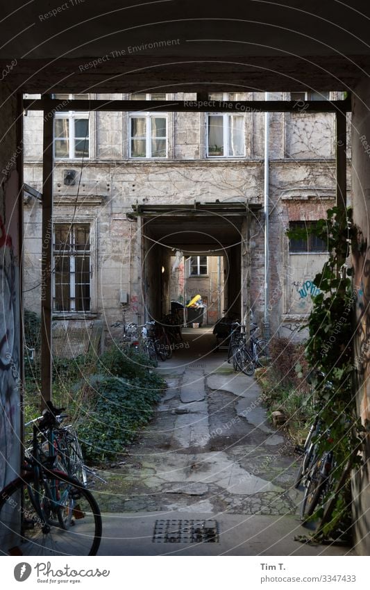 Backyard Berlin 2020 Prenzlauer Berg Old building Town Deserted House (Residential Structure) Exterior shot Capital city Day Old town Downtown