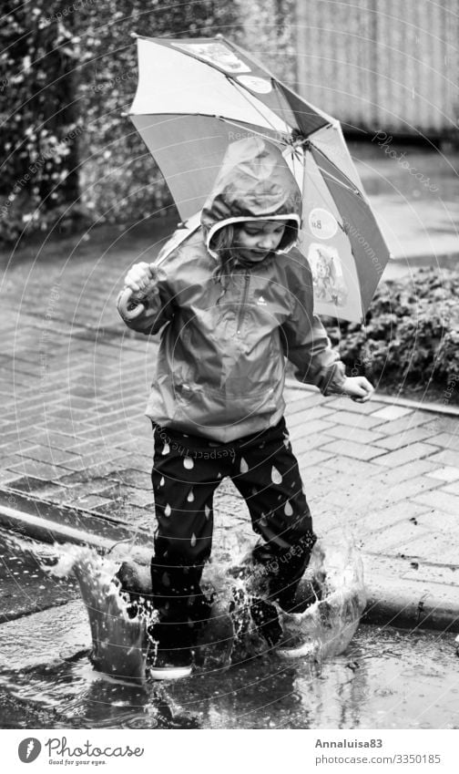 rain notwithstanding Joy Feminine Child Girl Body 1 Human being 3 - 8 years Infancy Elements Water Drops of water Swimming & Bathing Jump Dance Dirty Happiness