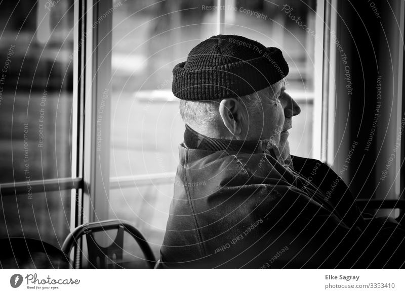 Thoughtful Human being Male senior Man 60 years and older Senior citizen Think Authentic Natural Black Contentment Secrecy Black & white photo Interior shot
