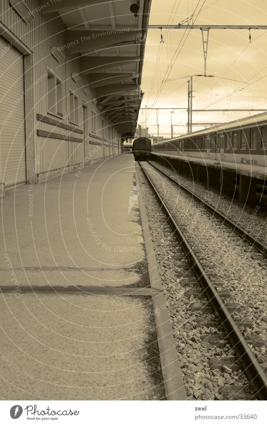 railway Railroad tracks Photographic technology platform Train station