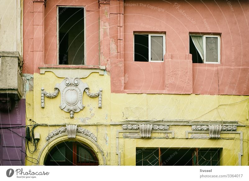 old edifice, havana - cuba Lifestyle Vacation & Travel Tourism Trip Island House (Residential Structure) Decoration Art Architecture Culture Small Town Downtown
