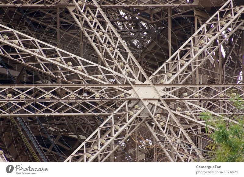 Metal Clutter Manmade structures Architecture Tourist Attraction Line Fantastic Historic Strong Brown Gray Green Travel photography Paris Colour photo
