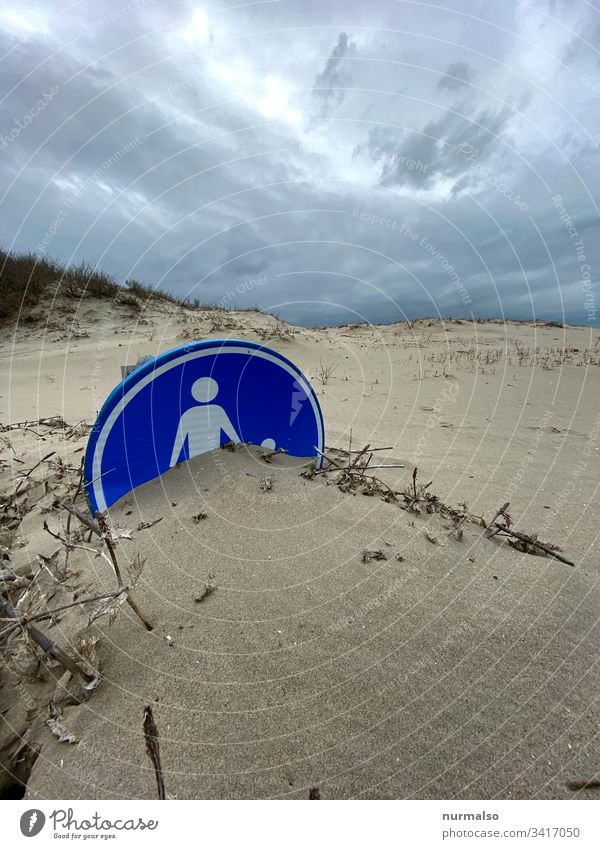 Relationship breakdown relation Sand Beach sign symbol Family sea grass Buried Blue reflect stormy Wind Bury Invisible Unrecognizable Mother Father Child