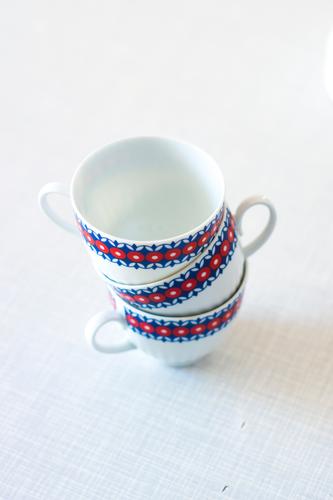 Cups cups Stack service coffee-table gossip Retro Red Blue White Tea cup Coffee Coffee cup three Table Set meal Detail Close-up Shallow depth of field Pattern